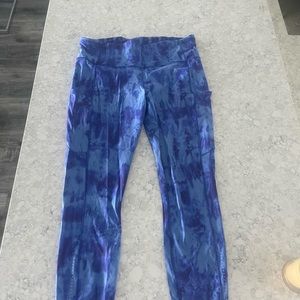 Lulu Lemon wunder train with pockets size 12 EUC! 25”inseam